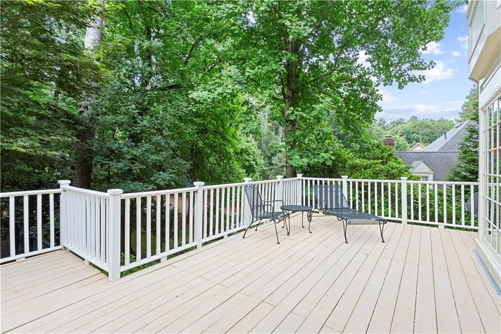 1585 Bakers Glen Drive, Sandy Springs, Georgia 30350, 5 Bedrooms Bedrooms, ,5 BathroomsBathrooms,Residential,Sold,1585 Bakers Glen Drive,6910991