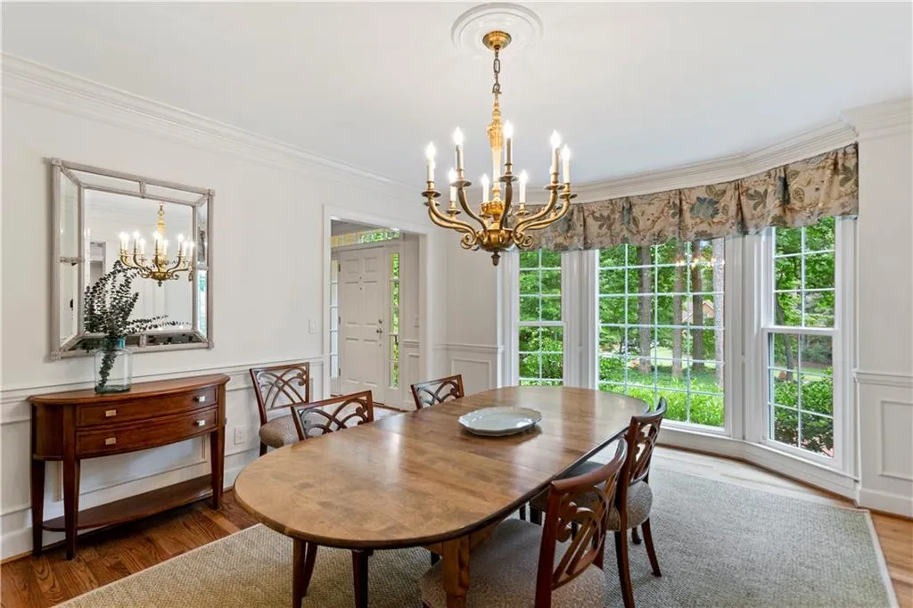 1585 Bakers Glen Drive, Sandy Springs, Georgia 30350, 5 Bedrooms Bedrooms, ,5 BathroomsBathrooms,Residential,Sold,1585 Bakers Glen Drive,6910991