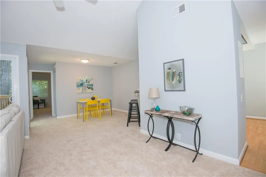 23 Dunwoody Springs Drive, Sandy Springs, Georgia 30328, 2 Bedrooms Bedrooms, ,2 BathroomsBathrooms,Residential,Sold,23 Dunwoody Springs Drive,5870993
