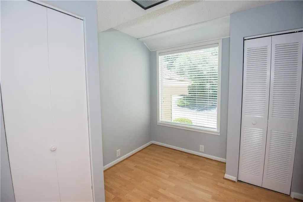 23 Dunwoody Springs Drive, Sandy Springs, Georgia 30328, 2 Bedrooms Bedrooms, ,2 BathroomsBathrooms,Residential,Sold,23 Dunwoody Springs Drive,5870993