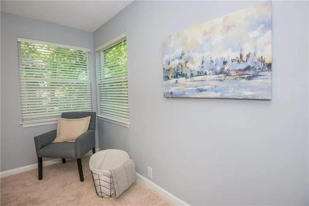23 Dunwoody Springs Drive, Sandy Springs, Georgia 30328, 2 Bedrooms Bedrooms, ,2 BathroomsBathrooms,Residential,Sold,23 Dunwoody Springs Drive,5870993