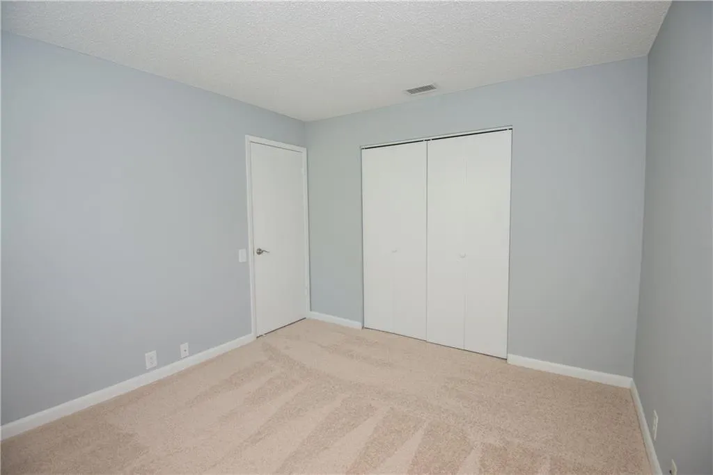 23 Dunwoody Springs Drive, Sandy Springs, Georgia 30328, 2 Bedrooms Bedrooms, ,2 BathroomsBathrooms,Residential,Sold,23 Dunwoody Springs Drive,5870993