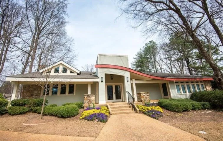 23 Dunwoody Springs Drive, Sandy Springs, Georgia 30328, 2 Bedrooms Bedrooms, ,2 BathroomsBathrooms,Residential,Sold,23 Dunwoody Springs Drive,5870993