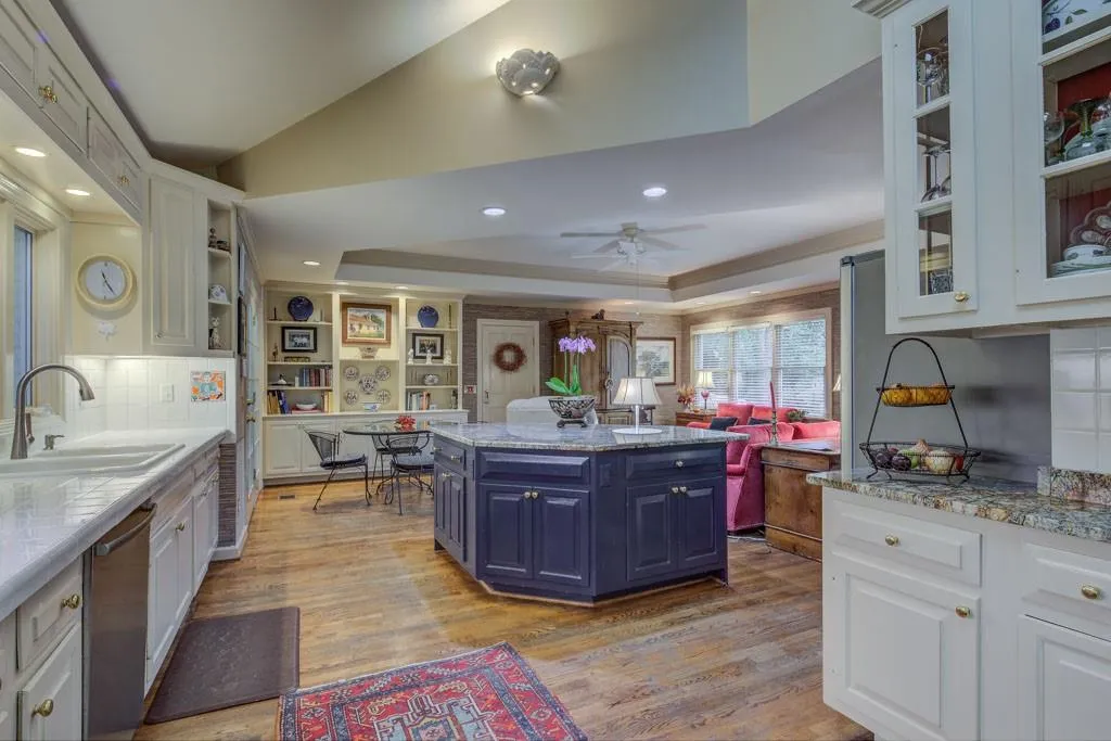 5080 Northland Drive Ne, Atlanta, Georgia 30342, 5 Bedrooms Bedrooms, ,4 BathroomsBathrooms,Residential,Sold,5080 Northland Drive Ne,7509443