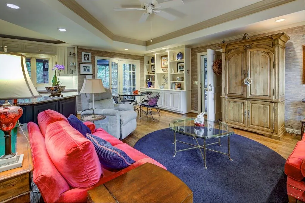 5080 Northland Drive Ne, Atlanta, Georgia 30342, 5 Bedrooms Bedrooms, ,4 BathroomsBathrooms,Residential,Sold,5080 Northland Drive Ne,7509443
