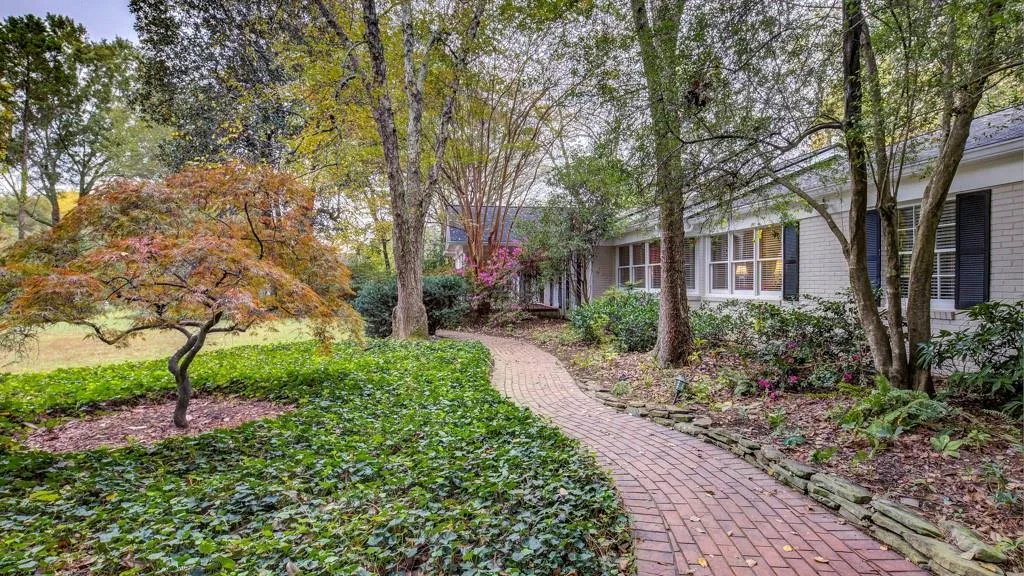 5080 Northland Drive Ne, Atlanta, Georgia 30342, 5 Bedrooms Bedrooms, ,4 BathroomsBathrooms,Residential,Sold,5080 Northland Drive Ne,7509443