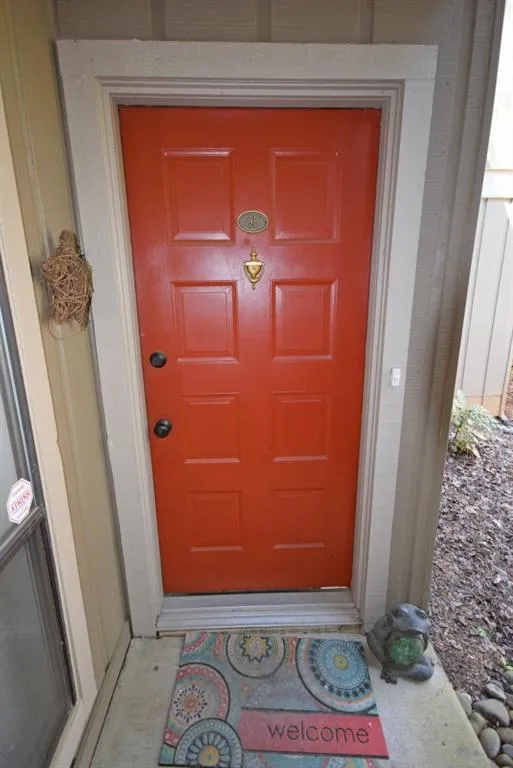 8740 Roswell Road Unit 9b, Atlanta, Georgia 30350, 2 Bedrooms Bedrooms, ,2 BathroomsBathrooms,Residential,Sold,8740 Roswell Road Unit 9b,5840116