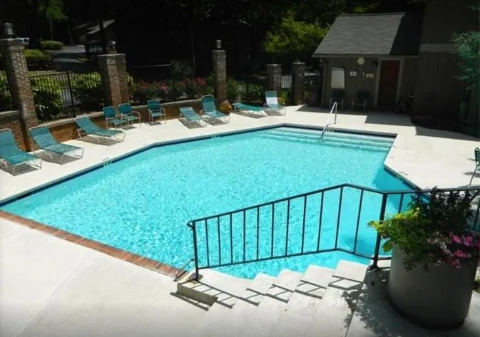 8740 Roswell Road Unit 9b, Atlanta, Georgia 30350, 2 Bedrooms Bedrooms, ,2 BathroomsBathrooms,Residential,Sold,8740 Roswell Road Unit 9b,5840116