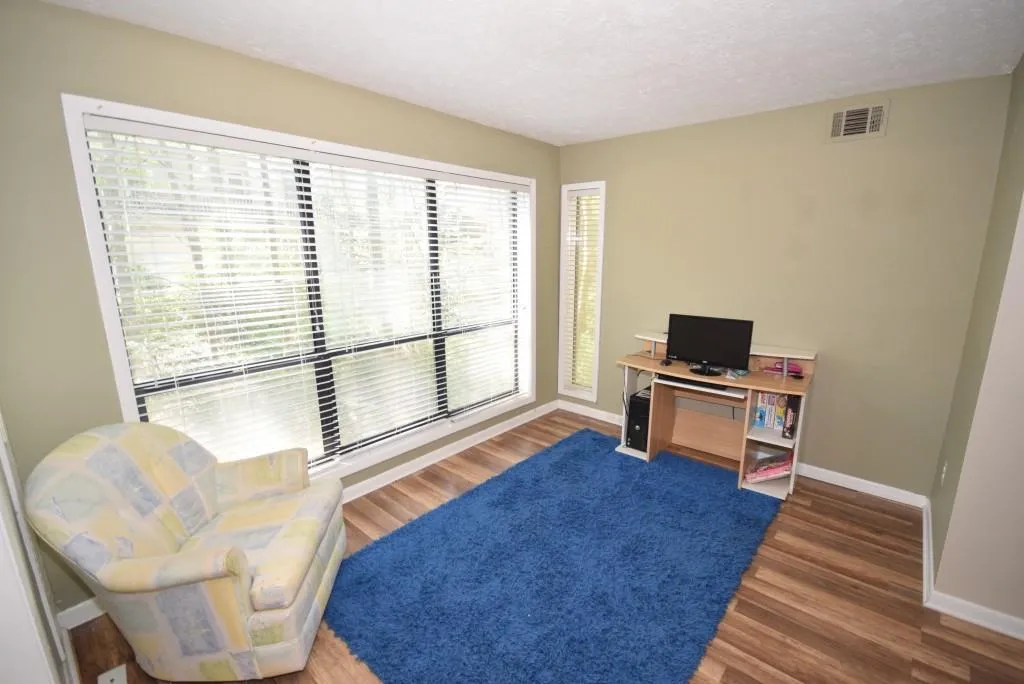 8740 Roswell Road Unit 9b, Atlanta, Georgia 30350, 2 Bedrooms Bedrooms, ,2 BathroomsBathrooms,Residential,Sold,8740 Roswell Road Unit 9b,5840116