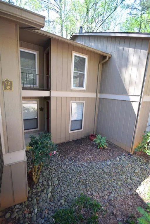 8740 Roswell Road Unit 9b, Atlanta, Georgia 30350, 2 Bedrooms Bedrooms, ,2 BathroomsBathrooms,Residential,Sold,8740 Roswell Road Unit 9b,5840116