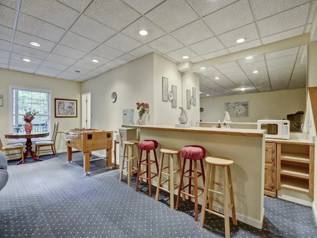 80 Tamarisk Drive, Atlanta, Georgia 30342, 6 Bedrooms Bedrooms, ,3 BathroomsBathrooms,Residential,Sold,80 Tamarisk Drive,6724728