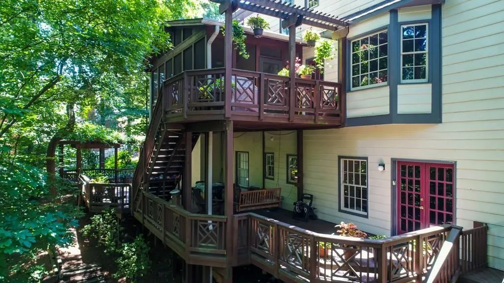 80 Tamarisk Drive, Atlanta, Georgia 30342, 6 Bedrooms Bedrooms, ,3 BathroomsBathrooms,Residential,Sold,80 Tamarisk Drive,6724728