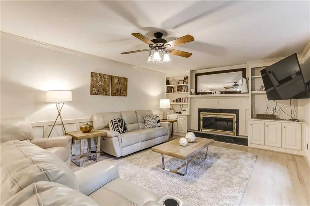 80 Tamarisk Drive, Atlanta, Georgia 30342, 6 Bedrooms Bedrooms, ,3 BathroomsBathrooms,Residential,Sold,80 Tamarisk Drive,6724728