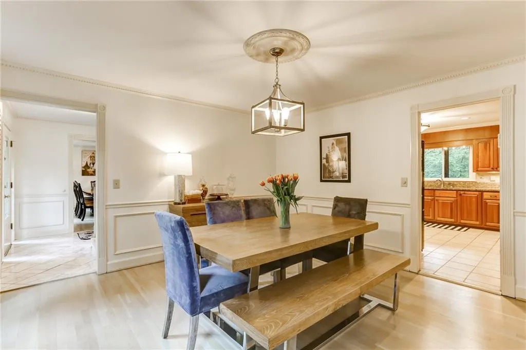 80 Tamarisk Drive, Atlanta, Georgia 30342, 6 Bedrooms Bedrooms, ,3 BathroomsBathrooms,Residential,Sold,80 Tamarisk Drive,6724728