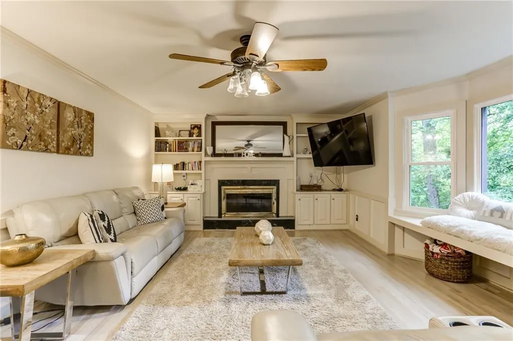 80 Tamarisk Drive, Atlanta, Georgia 30342, 6 Bedrooms Bedrooms, ,3 BathroomsBathrooms,Residential,Sold,80 Tamarisk Drive,6724728