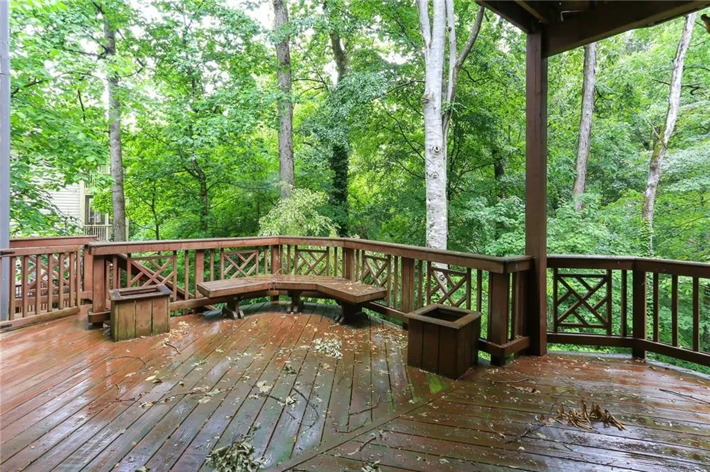 80 Tamarisk Drive, Atlanta, Georgia 30342, 6 Bedrooms Bedrooms, ,3 BathroomsBathrooms,Residential,Sold,80 Tamarisk Drive,6724728