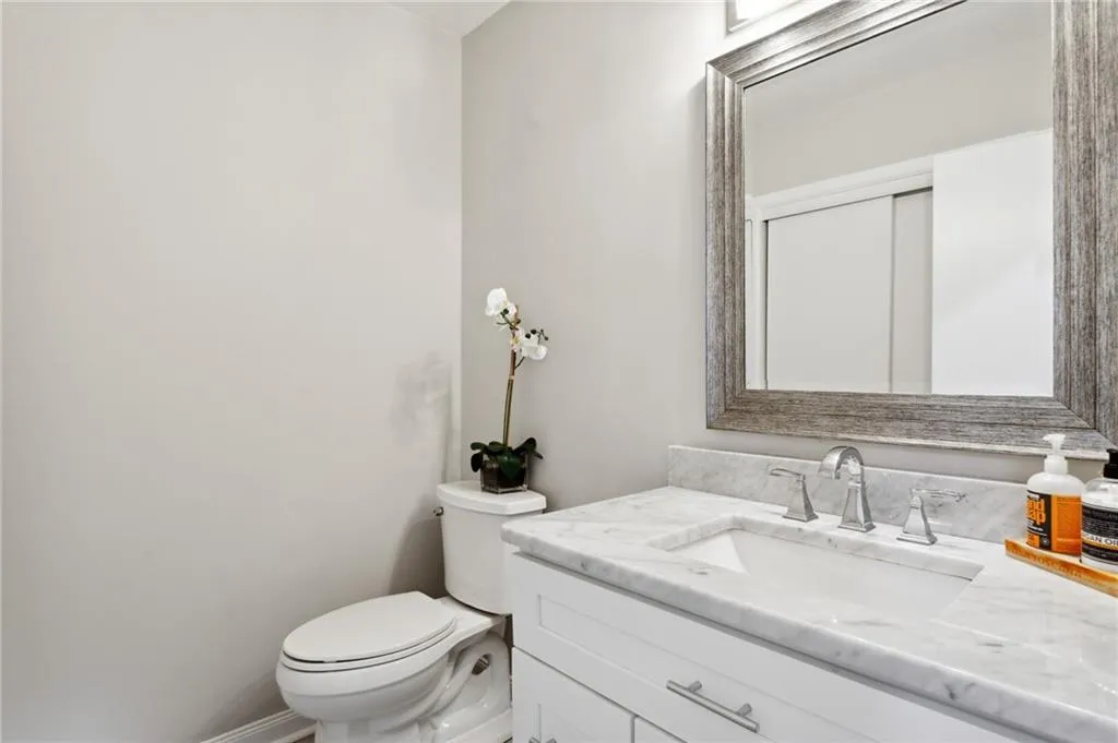 570 Elden Drive, Atlanta, Georgia 30342, 4 Bedrooms Bedrooms, ,3 BathroomsBathrooms,Residential,Sold,570 Elden Drive,7171140