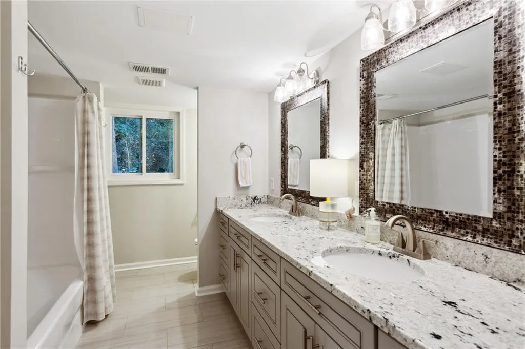 570 Elden Drive, Atlanta, Georgia 30342, 4 Bedrooms Bedrooms, ,3 BathroomsBathrooms,Residential,Sold,570 Elden Drive,7171140