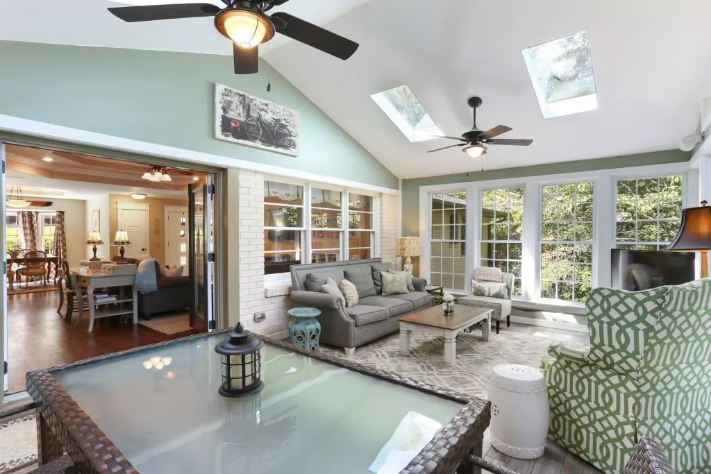 6825 Sunny Brook Lane, Sandy Springs, Georgia 30328, 3 Bedrooms Bedrooms, ,2 BathroomsBathrooms,Residential,Sold,6825 Sunny Brook Lane,5751462