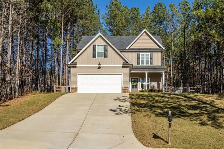 81 Roundtree Court, Dallas, Georgia 30132
