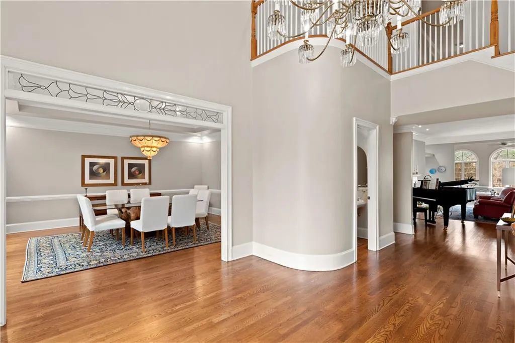 890 S Powers Court Nw, Sandy Springs, Georgia 30327, 5 Bedrooms Bedrooms, ,6 BathroomsBathrooms,Residential,Sold,890 S Powers Court Nw,6727957