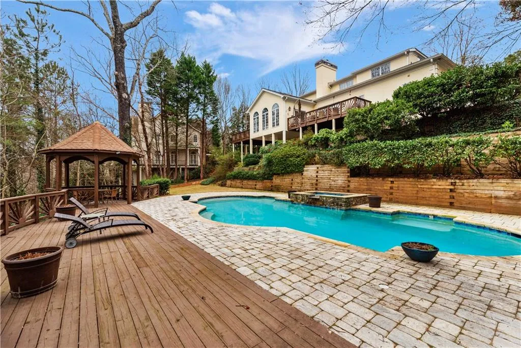 890 S Powers Court Nw, Sandy Springs, Georgia 30327, 5 Bedrooms Bedrooms, ,6 BathroomsBathrooms,Residential,Sold,890 S Powers Court Nw,6727957