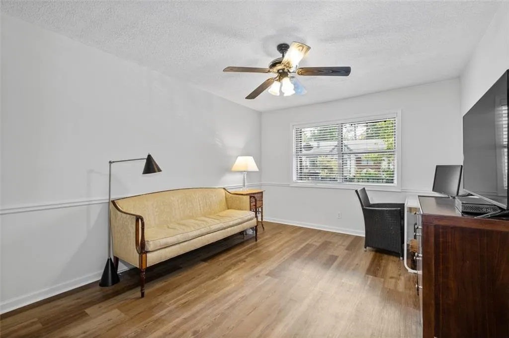 6851 Roswell Road Unit K-18, Sandy Springs, Georgia 30328, 3 Bedrooms Bedrooms, ,2 BathroomsBathrooms,Residential,Sold,6851 Roswell Road Unit K-18,7359315