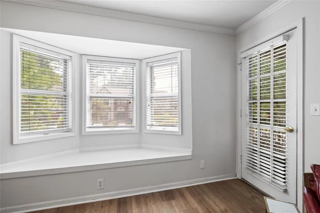 6851 Roswell Road Unit K-18, Sandy Springs, Georgia 30328, 3 Bedrooms Bedrooms, ,2 BathroomsBathrooms,Residential,Sold,6851 Roswell Road Unit K-18,7359315