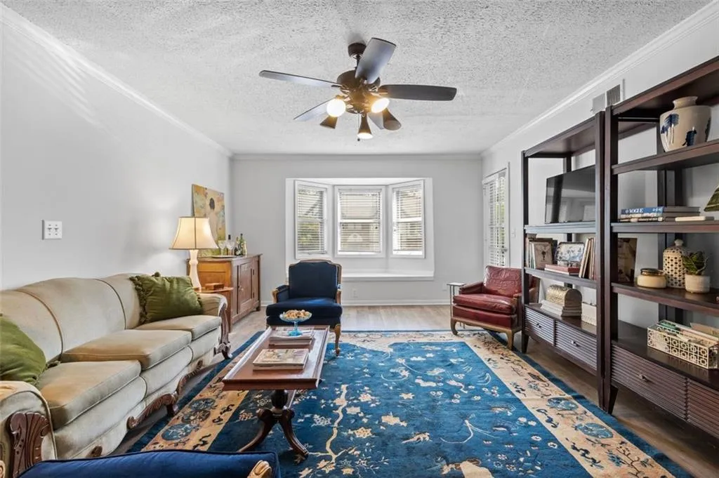 6851 Roswell Road Unit K-18, Sandy Springs, Georgia 30328, 3 Bedrooms Bedrooms, ,2 BathroomsBathrooms,Residential,Sold,6851 Roswell Road Unit K-18,7359315