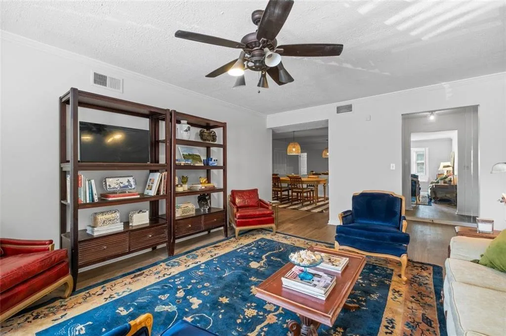 6851 Roswell Road Unit K-18, Sandy Springs, Georgia 30328, 3 Bedrooms Bedrooms, ,2 BathroomsBathrooms,Residential,Sold,6851 Roswell Road Unit K-18,7359315