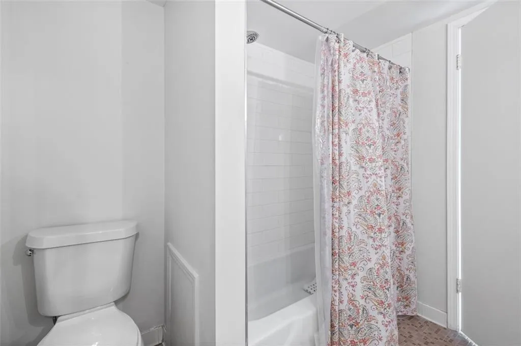 6851 Roswell Road Unit K-18, Sandy Springs, Georgia 30328, 3 Bedrooms Bedrooms, ,2 BathroomsBathrooms,Residential,Sold,6851 Roswell Road Unit K-18,7359315