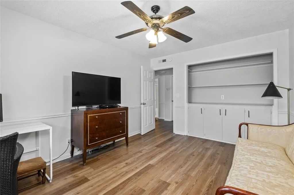 6851 Roswell Road Unit K-18, Sandy Springs, Georgia 30328, 3 Bedrooms Bedrooms, ,2 BathroomsBathrooms,Residential,Sold,6851 Roswell Road Unit K-18,7359315