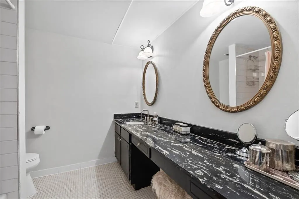 6851 Roswell Road Unit K-18, Sandy Springs, Georgia 30328, 3 Bedrooms Bedrooms, ,2 BathroomsBathrooms,Residential,Sold,6851 Roswell Road Unit K-18,7359315