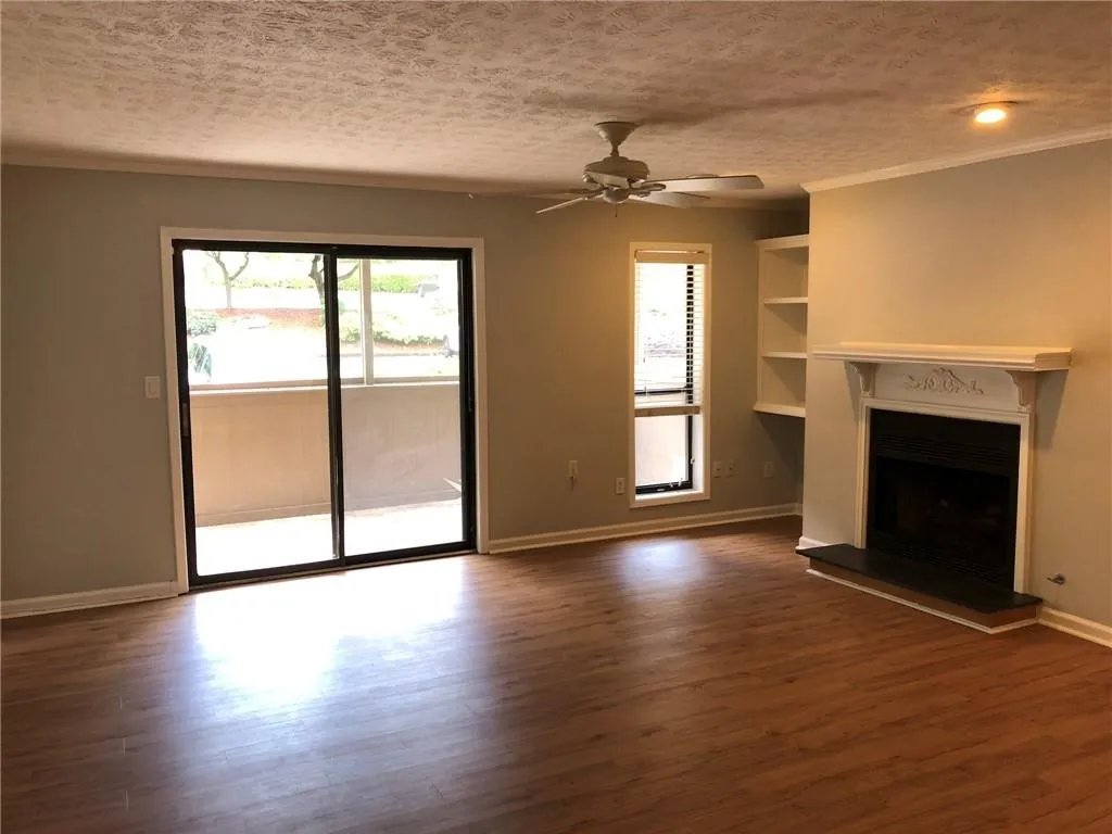 202 Woodcliff Drive, Sandy Springs, Georgia 30350, 2 Bedrooms Bedrooms, ,2 BathroomsBathrooms,Residential,Sold,202 Woodcliff Drive,6742616