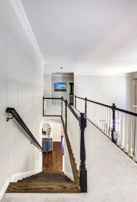 525 Woodmoore Court, Atlanta, Georgia 30342, 5 Bedrooms Bedrooms, ,4 BathroomsBathrooms,Residential,Sold,525 Woodmoore Court,7213769