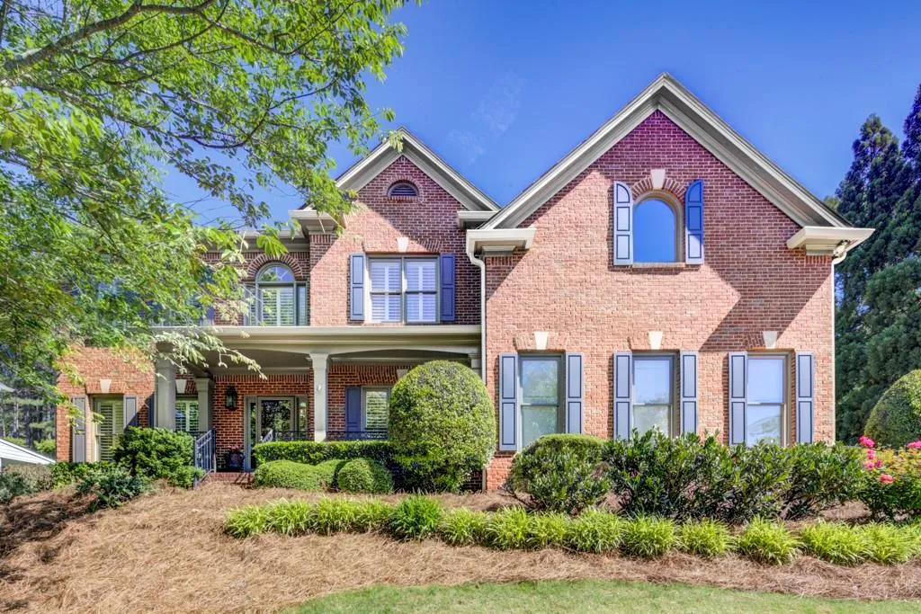 525 Woodmoore Court, Atlanta, Georgia 30342, 5 Bedrooms Bedrooms, ,4 BathroomsBathrooms,Residential,Sold,525 Woodmoore Court,7213769