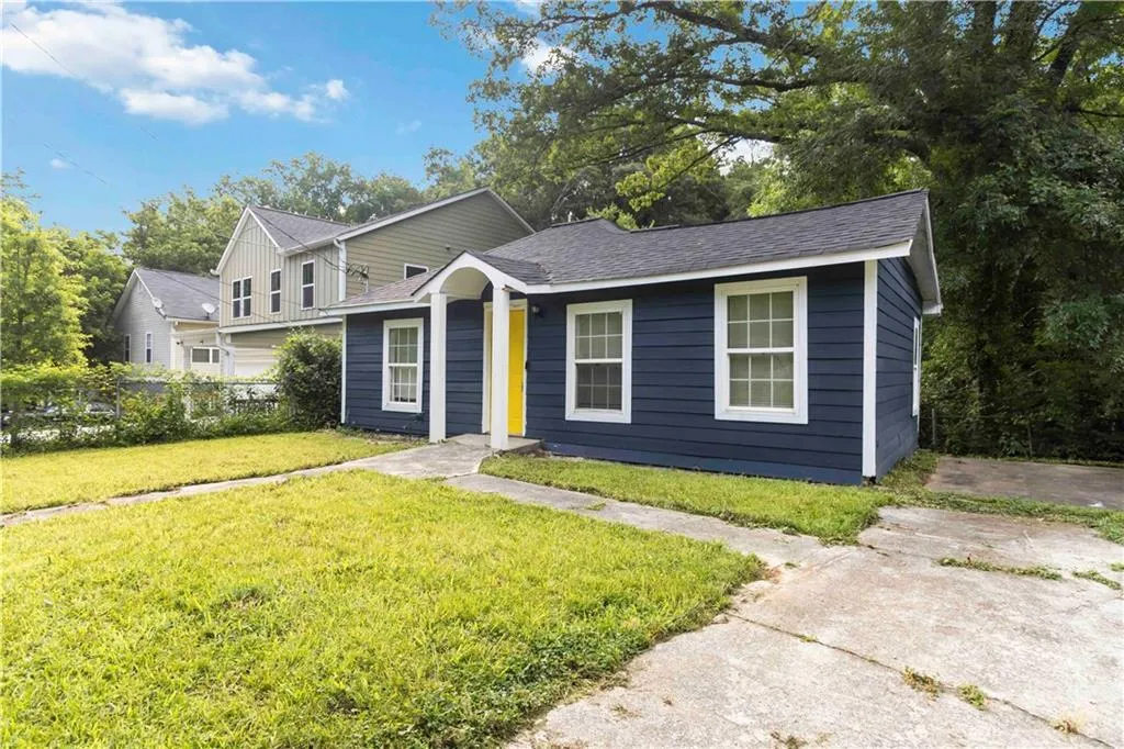971 Sims Avenue Nw, Atlanta, Georgia 30318, 3 Bedrooms Bedrooms, ,2 BathroomsBathrooms,Residential,For Sale,971 Sims Avenue Nw,7606255