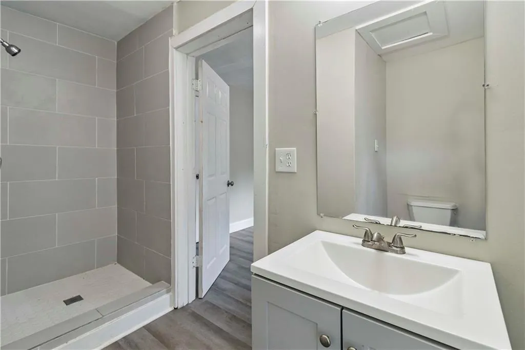 971 Sims Avenue Nw, Atlanta, Georgia 30318, 3 Bedrooms Bedrooms, ,2 BathroomsBathrooms,Residential,For Sale,971 Sims Avenue Nw,7606255