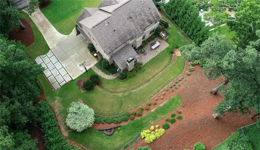 6530 Bridgewood Valley Road, Atlanta, Georgia 30328, 6 Bedrooms Bedrooms, ,5 BathroomsBathrooms,Residential,Sold,6530 Bridgewood Valley Road,6772767