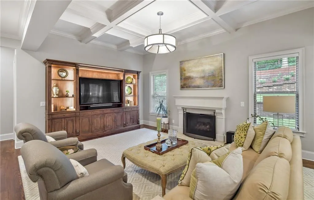 6530 Bridgewood Valley Road, Atlanta, Georgia 30328, 6 Bedrooms Bedrooms, ,5 BathroomsBathrooms,Residential,Sold,6530 Bridgewood Valley Road,6772767