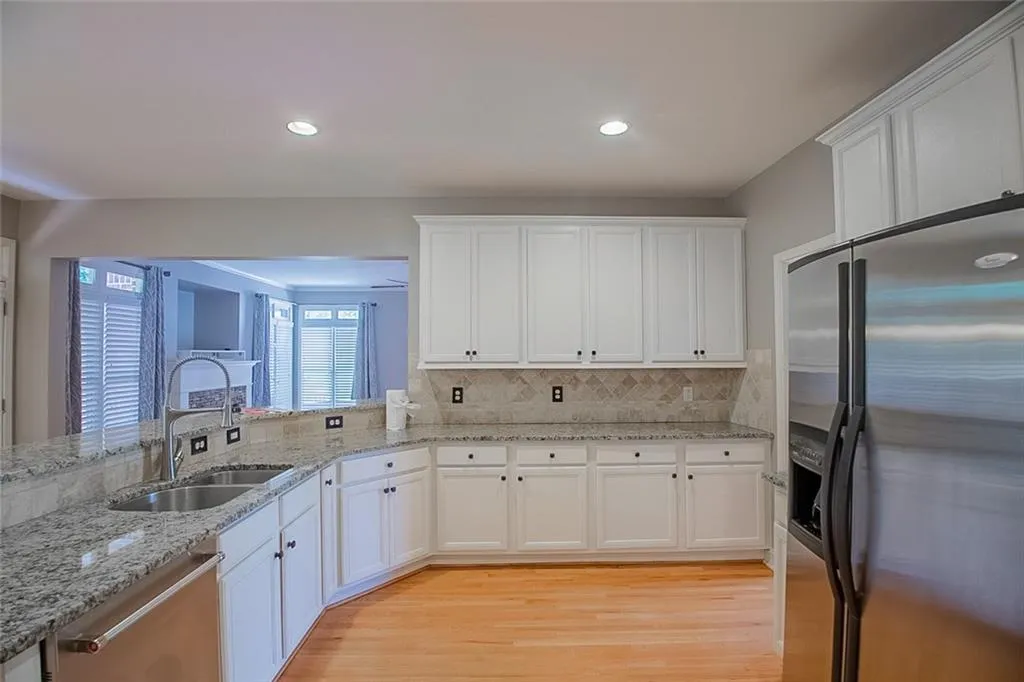 7360 Village Creek Trace, Atlanta, Georgia 30328, 3 Bedrooms Bedrooms, ,2 BathroomsBathrooms,Residential,Sold,7360 Village Creek Trace,6928116