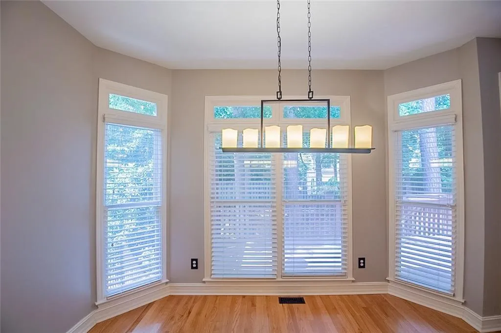 7360 Village Creek Trace, Atlanta, Georgia 30328, 3 Bedrooms Bedrooms, ,2 BathroomsBathrooms,Residential,Sold,7360 Village Creek Trace,6928116