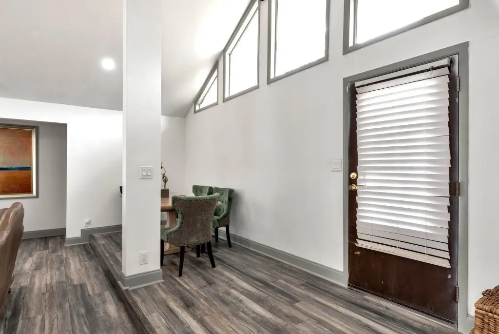 905 Heards Ferry Road, Atlanta, Georgia 30328, 5 Bedrooms Bedrooms, ,3 BathroomsBathrooms,Residential,Sold,905 Heards Ferry Road,7447630