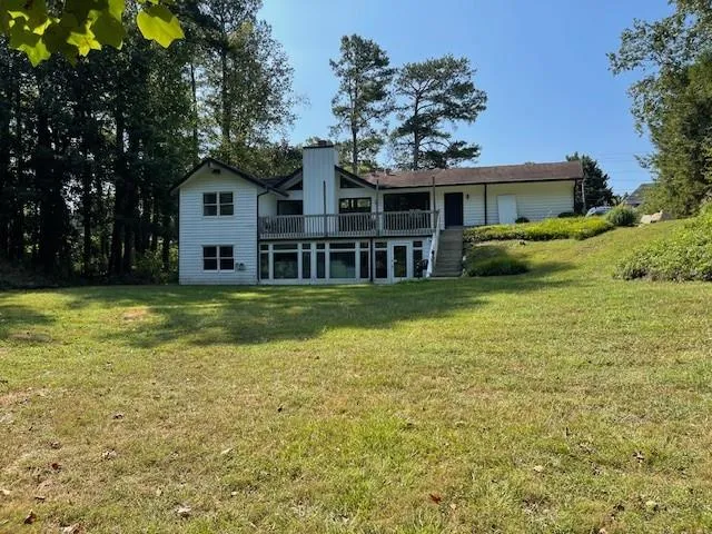 905 Heards Ferry Road, Atlanta, Georgia 30328, 5 Bedrooms Bedrooms, ,3 BathroomsBathrooms,Residential,Sold,905 Heards Ferry Road,7447630