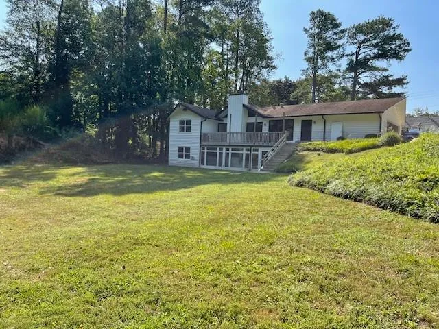 905 Heards Ferry Road, Atlanta, Georgia 30328, 5 Bedrooms Bedrooms, ,3 BathroomsBathrooms,Residential,Sold,905 Heards Ferry Road,7447630