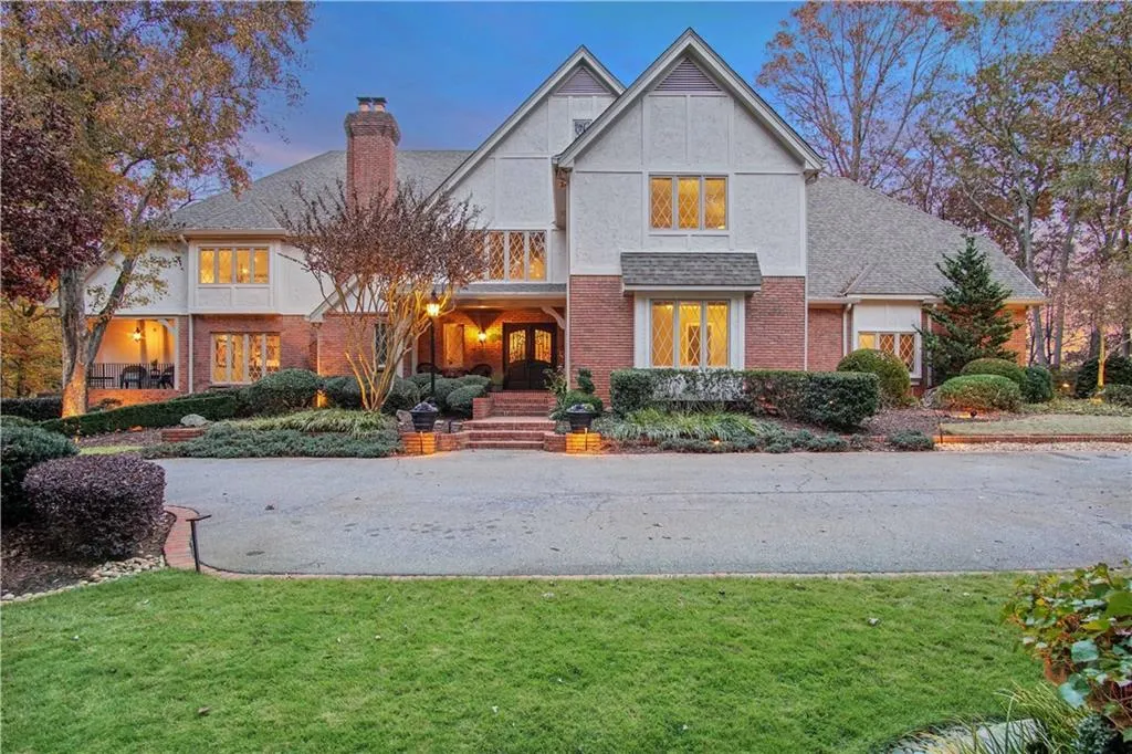 8235 Habersham Waters Road, Sandy Springs, Georgia 30350, 6 Bedrooms Bedrooms, ,6 BathroomsBathrooms,Residential,Sold,8235 Habersham Waters Road,6727291 8235 Habersham Waters Road, Sandy Springs, Georgia 30350, 6 Bedrooms Bedrooms, ,6 BathroomsBathrooms,Residential,Sold,8235 Habersham Waters Road,6727291