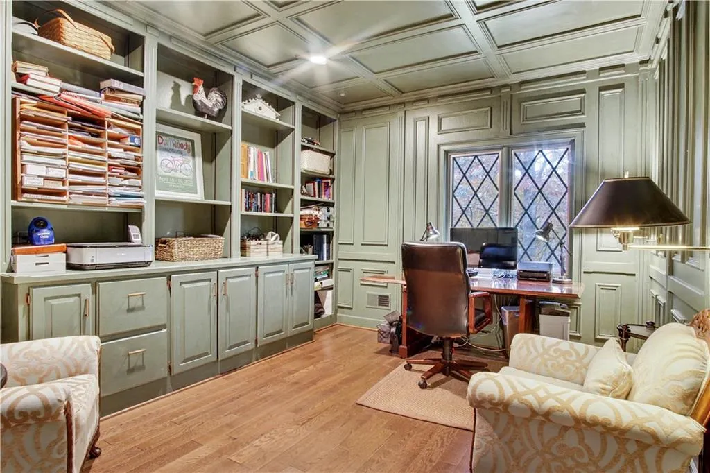 8235 Habersham Waters Road, Sandy Springs, Georgia 30350, 6 Bedrooms Bedrooms, ,6 BathroomsBathrooms,Residential,Sold,8235 Habersham Waters Road,6727291 8235 Habersham Waters Road, Sandy Springs, Georgia 30350, 6 Bedrooms Bedrooms, ,6 BathroomsBathrooms,Residential,Sold,8235 Habersham Waters Road,6727291