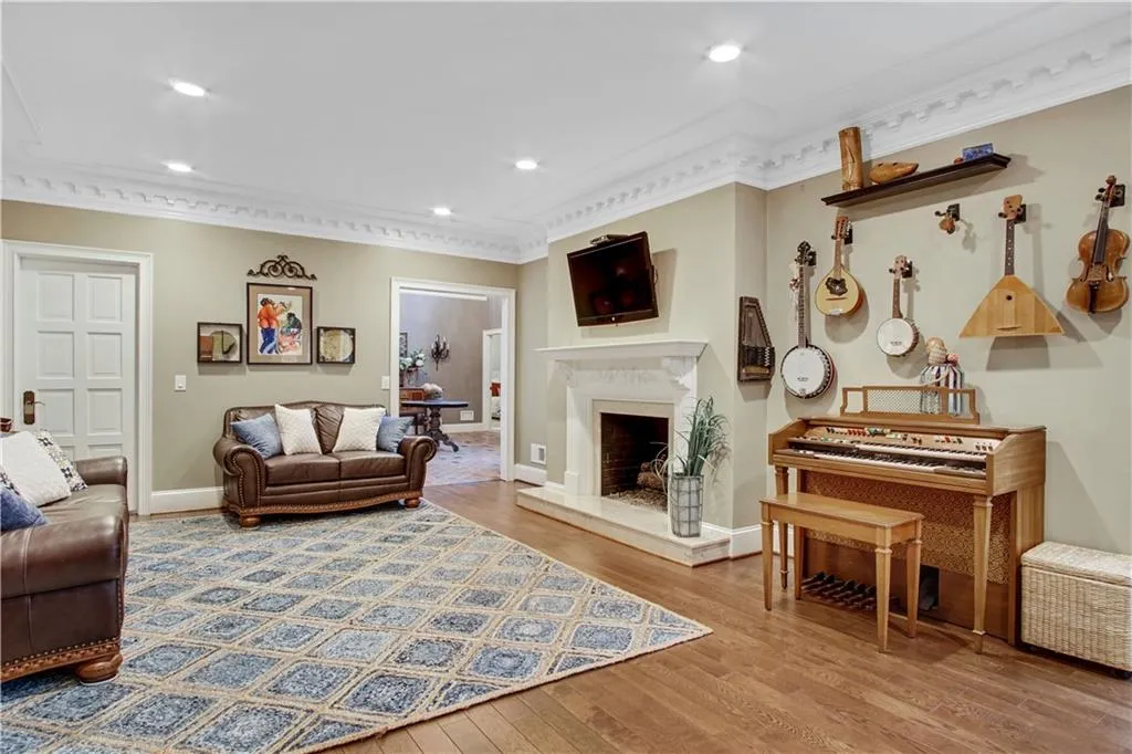 8235 Habersham Waters Road, Sandy Springs, Georgia 30350, 6 Bedrooms Bedrooms, ,6 BathroomsBathrooms,Residential,Sold,8235 Habersham Waters Road,6727291 8235 Habersham Waters Road, Sandy Springs, Georgia 30350, 6 Bedrooms Bedrooms, ,6 BathroomsBathrooms,Residential,Sold,8235 Habersham Waters Road,6727291