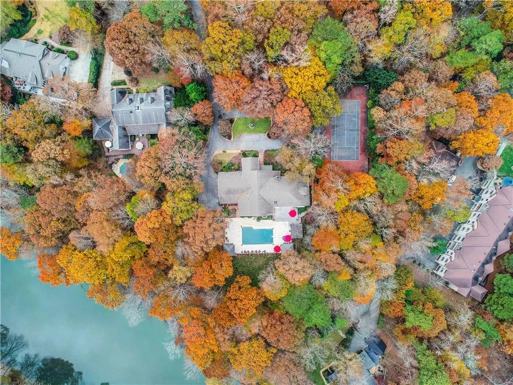 8235 Habersham Waters Road, Sandy Springs, Georgia 30350, 6 Bedrooms Bedrooms, ,6 BathroomsBathrooms,Residential,Sold,8235 Habersham Waters Road,6727291 8235 Habersham Waters Road, Sandy Springs, Georgia 30350, 6 Bedrooms Bedrooms, ,6 BathroomsBathrooms,Residential,Sold,8235 Habersham Waters Road,6727291