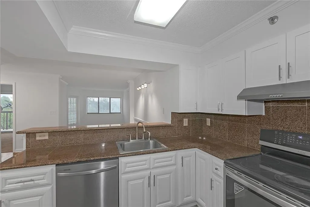 795 Hammond Drive Apt 506, Sandy Springs, Georgia 30328, 2 Bedrooms Bedrooms, ,1 BathroomBathrooms,Residential,Sold,795 Hammond Drive Apt 506,7011932